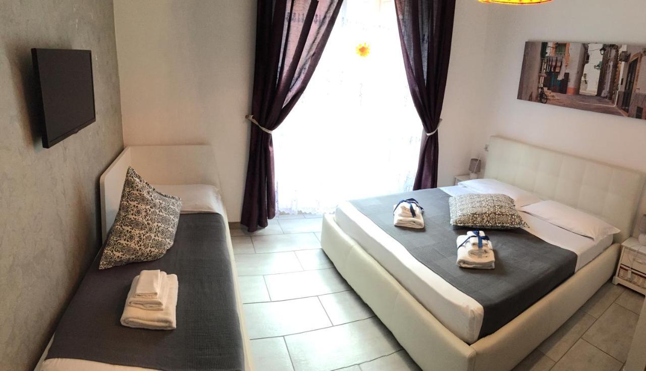 La Suite Rooms & Apartments โบโลญญา ภายนอก รูปภาพ